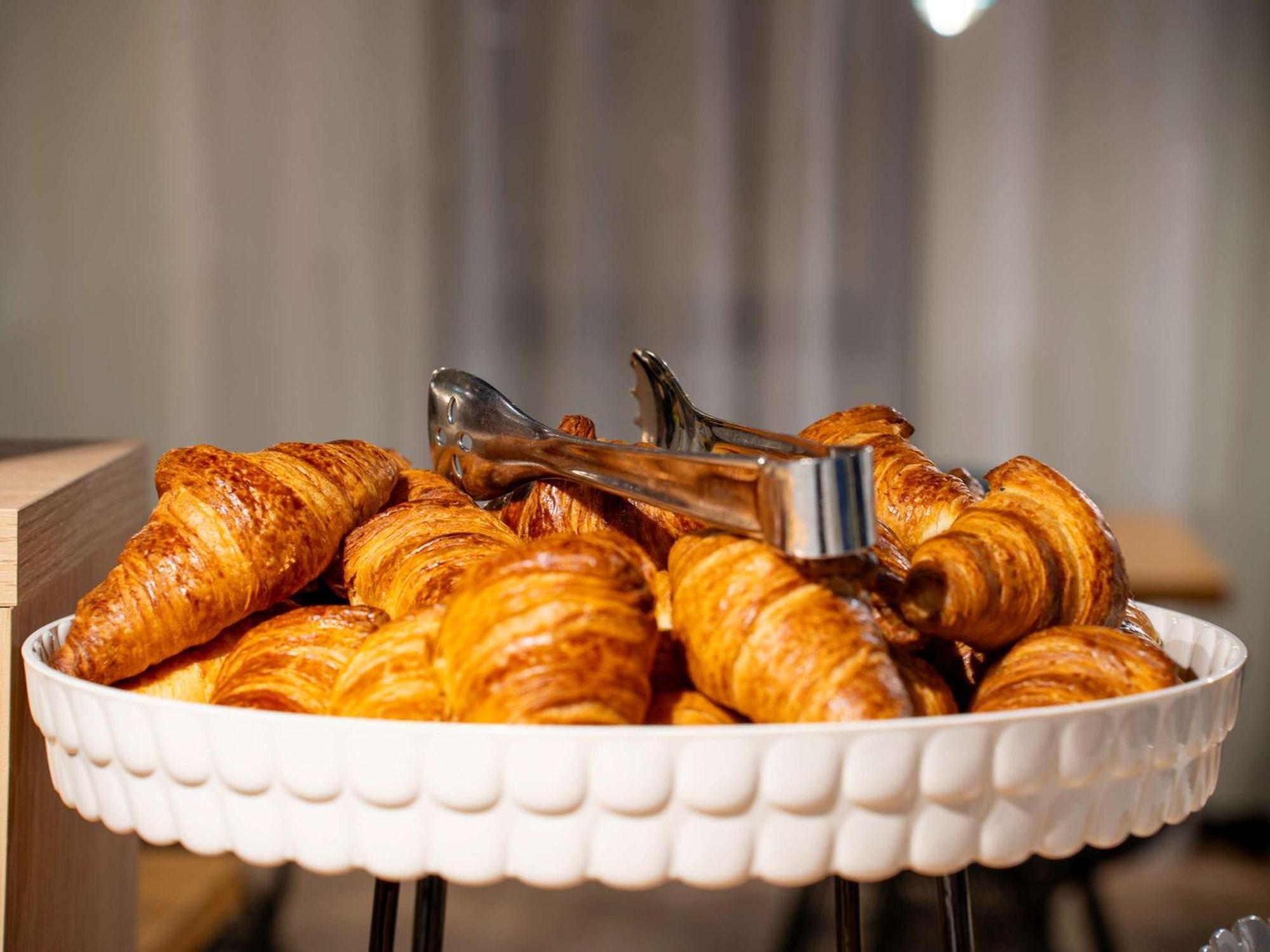 Ibis Budget Morlaix Bagian luar foto