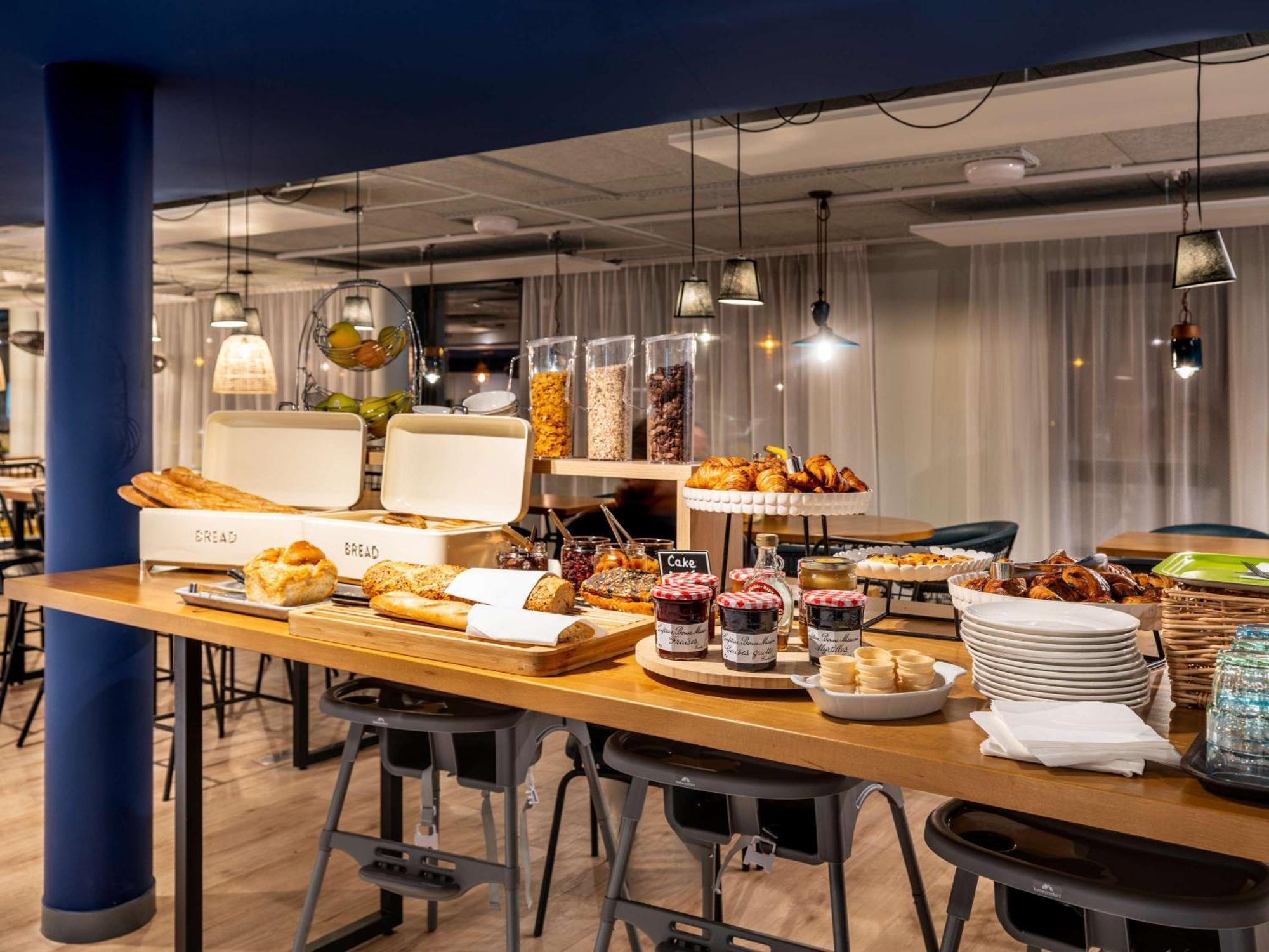 Ibis Budget Morlaix Bagian luar foto