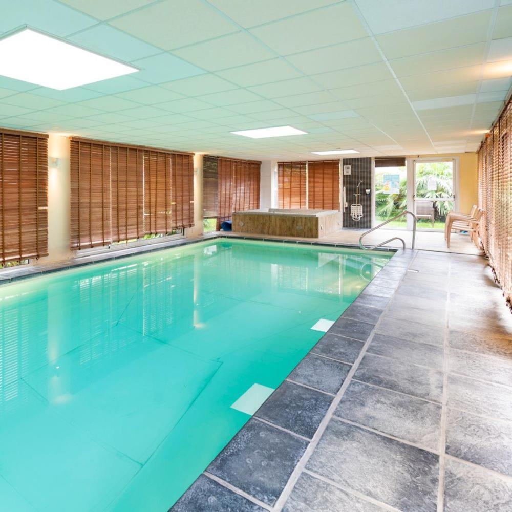 Ibis Budget Morlaix Bagian luar foto