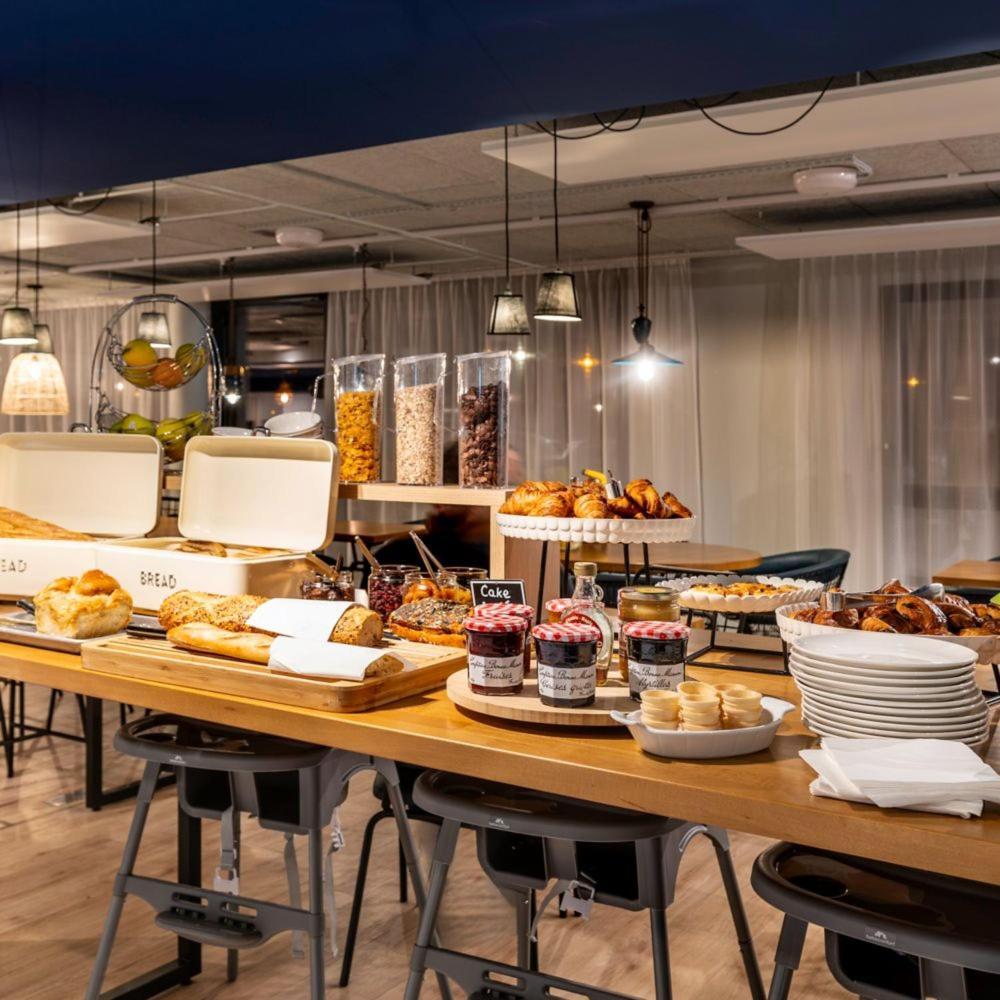 Ibis Budget Morlaix Bagian luar foto